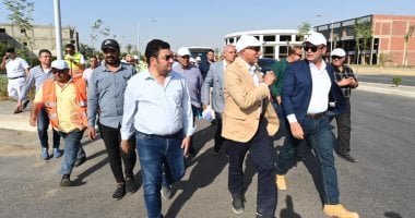 وزير الإسكان يتابع مشروعات مياه الشرب والصرف الصحي بمحافظة المنوفية